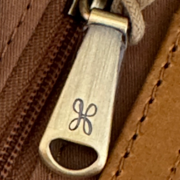 HOBO ROBIN Trifold Wallet Compact in Natural NWT - Picture 16 of 16